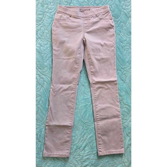 New Direction Weekend Light Grey Slim Leg Pull On Pants Woman's Size 2P - Picture 1 of 6